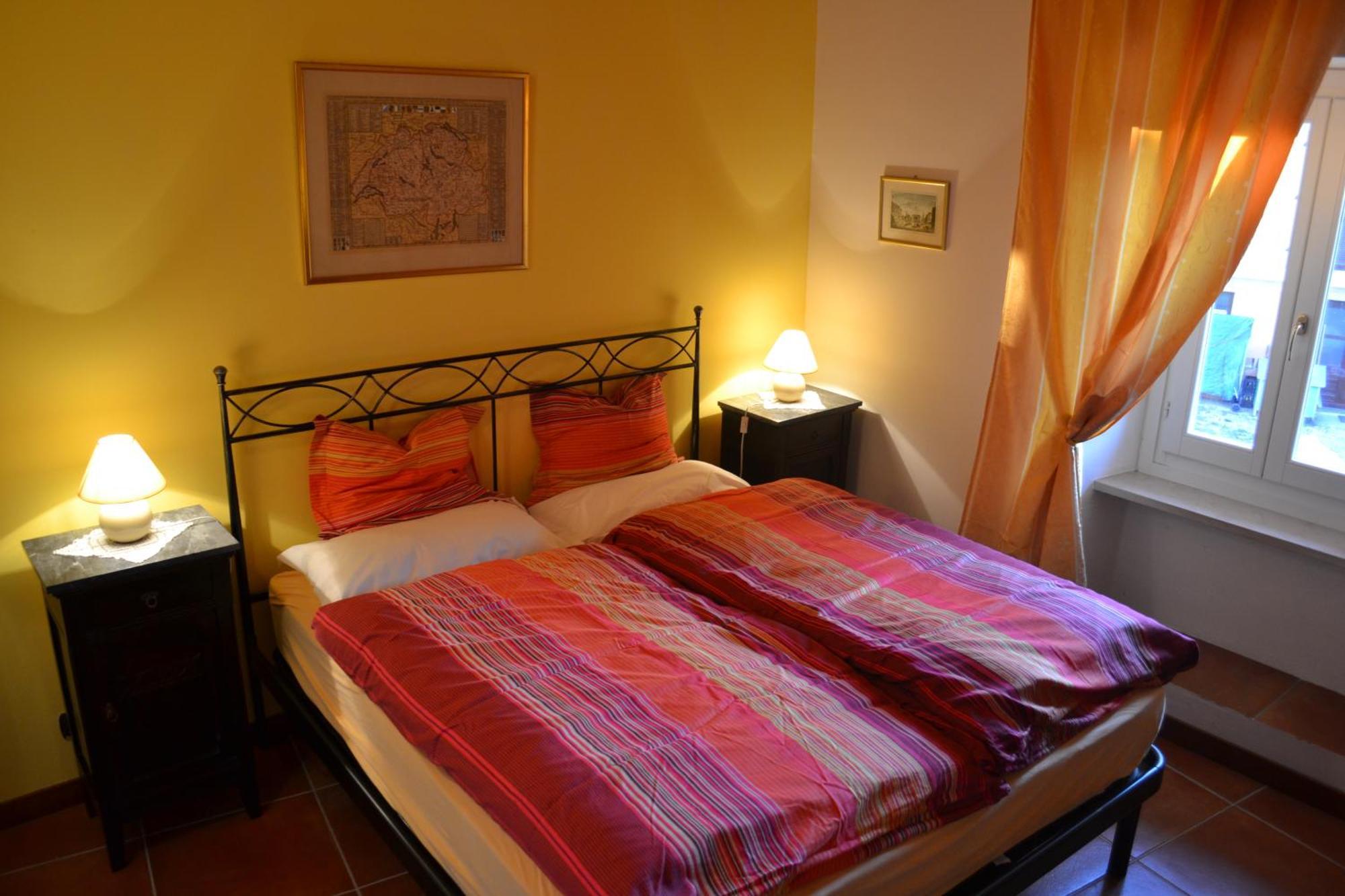Hostal Il Grillo Parlante Monforte dʼAlba Exterior foto