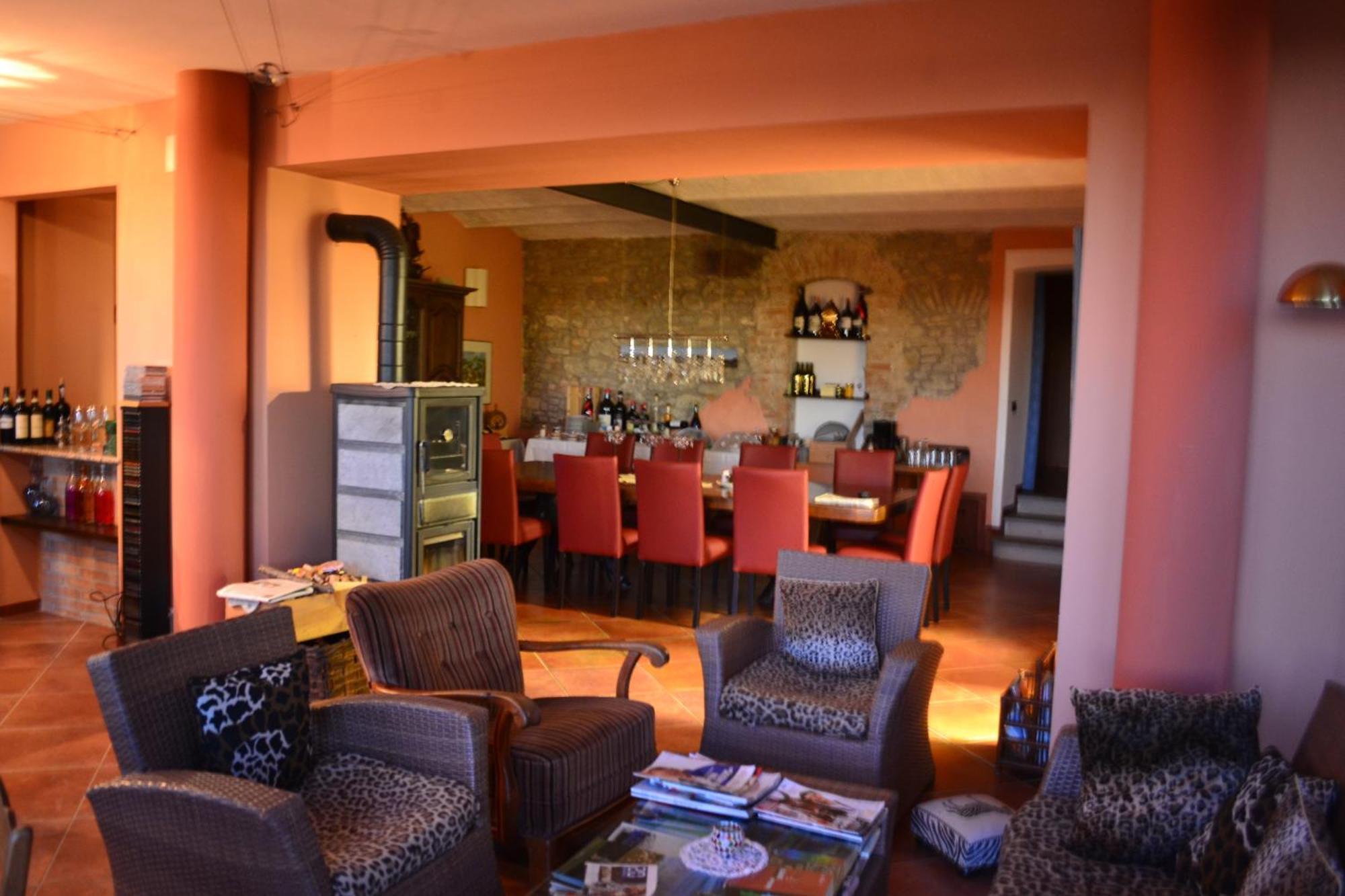 Hostal Il Grillo Parlante Monforte dʼAlba Exterior foto