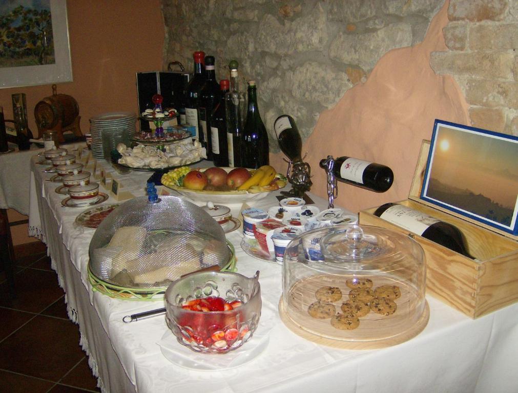 Hostal Il Grillo Parlante Monforte dʼAlba Exterior foto