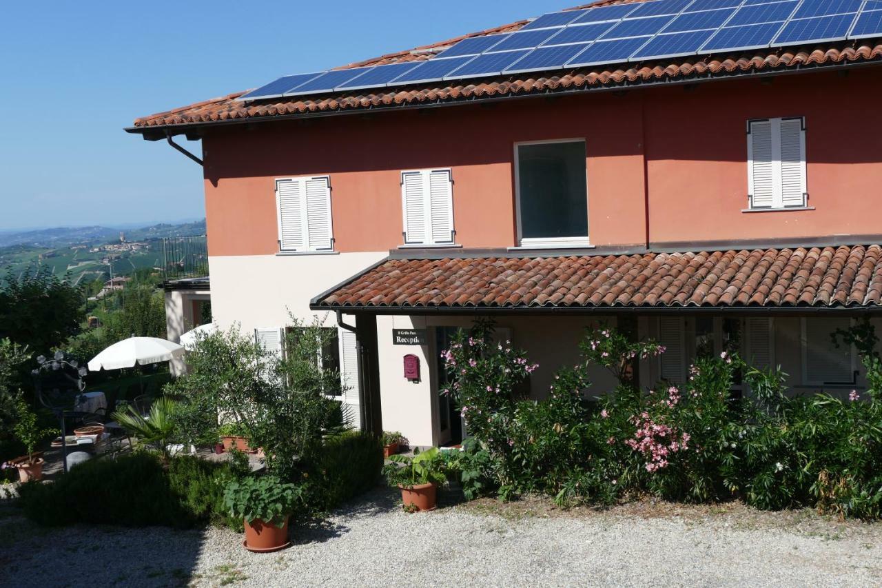 Hostal Il Grillo Parlante Monforte dʼAlba Exterior foto
